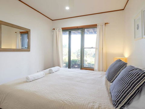 Claytons 1 By Discover Stradbroke - Accommodation Bookings 6