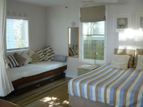 Sea Shanties - Accommodation Bookings 0