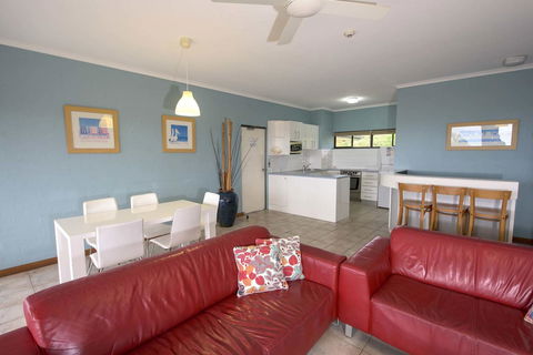 Anchorage On Straddie - Accommodation Bookings 9