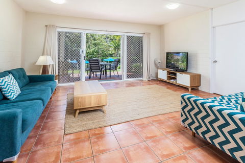 The Islander - Accommodation Bookings 12
