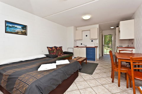 The Islander - Accommodation Bookings 21