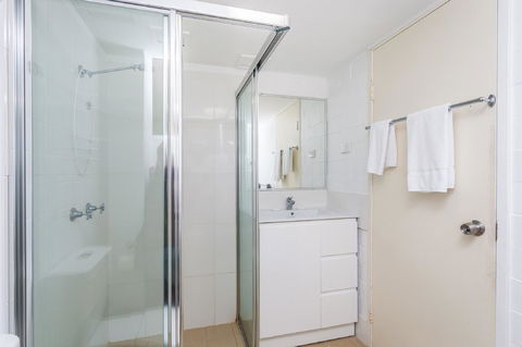 The Islander - Accommodation Bookings 22