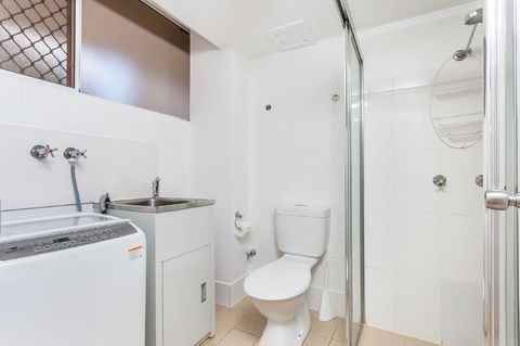 The Islander - Accommodation Bookings 23