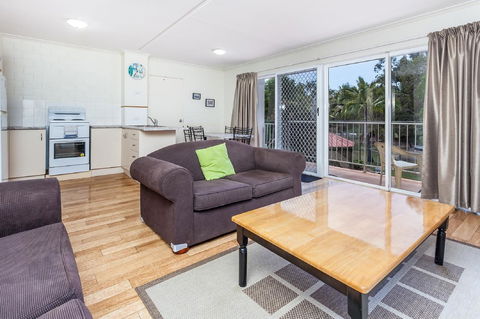 The Islander - Accommodation Bookings 26