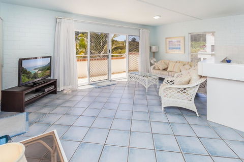 The Islander - Accommodation Bookings 8