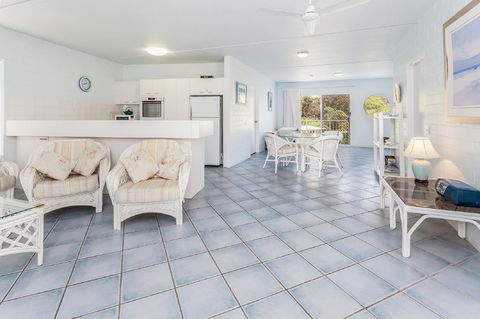 The Islander - Accommodation Bookings 6