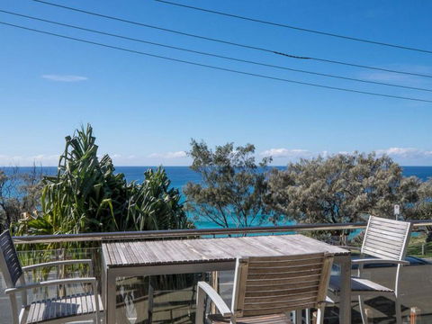 First Point Down By Discover Stradbroke - Accommodation Bookings 0