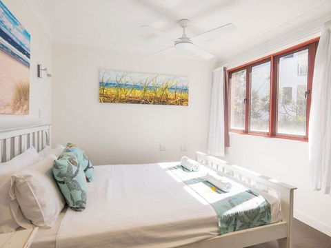 First Point Down By Discover Stradbroke - Accommodation Bookings 1