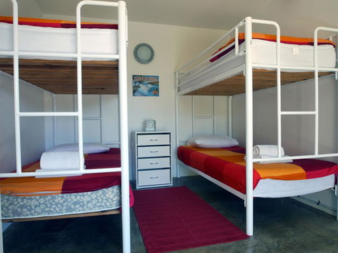 A AAA C-SHACK - Accommodation Bookings 19