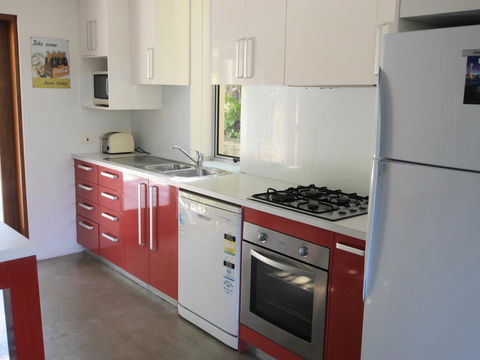 A AAA C-SHACK - Accommodation Bookings 10