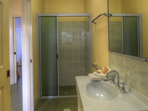 Belle Vue Beach House By Discover Stradbroke - Accommodation Bookings 18