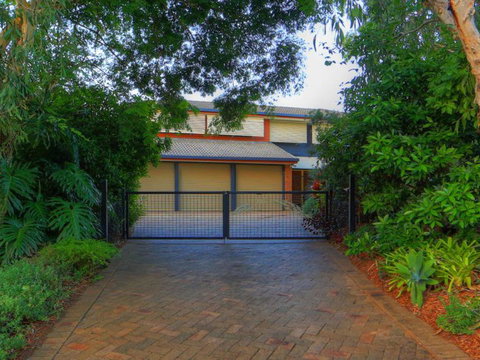 Belle Vue Beach House By Discover Stradbroke - Accommodation Bookings 14