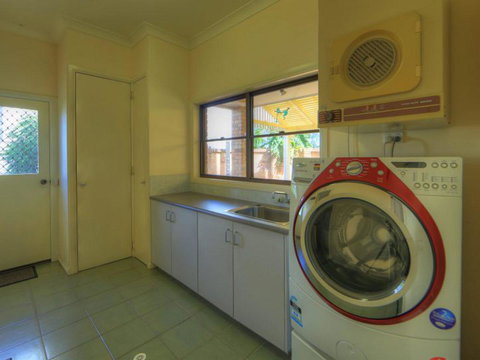 Belle Vue Beach House By Discover Stradbroke - Accommodation Bookings 20