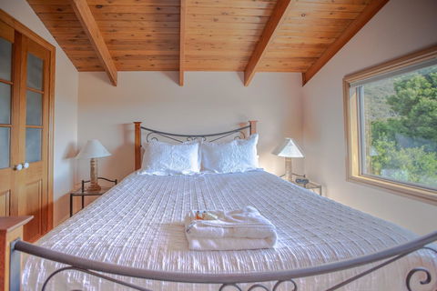 Mountain Seas Lodge - Accommodation Bookings 9