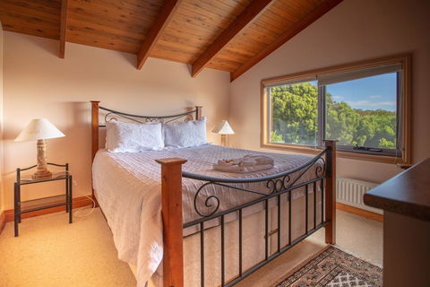 Mountain Seas Lodge - Accommodation Bookings 11