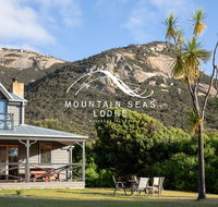 Mountain Seas Lodge