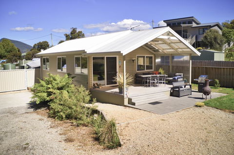 Adventure Bay Holiday Home - Accommodation Bookings 2