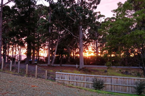 Adventure Bay Holiday Home - Accommodation Bookings 7