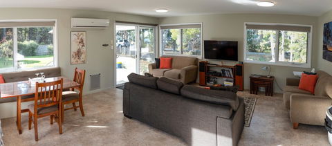 Adventure Bay Holiday Home - Accommodation Bookings 4