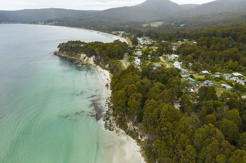 Adventure Bay Holiday Home - Accommodation Bookings 8