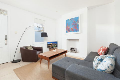 'Darling Lily' - Your Townhouse Hideaway - Accommodation Bookings 1