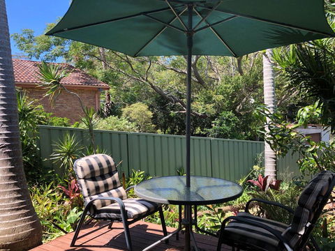 'Sandy Palms' 28 Moorooba Cr - Beautiful Home With Wifi, Air-con And Boat Parking - Accommodation Bookings 3