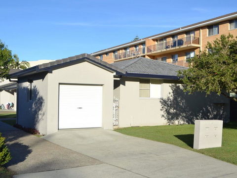 1/33 Wharf Street - Accommodation Bookings 2