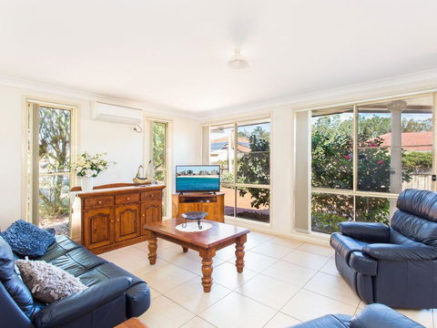 1/4 Huntly Close - Accommodation Bookings 2
