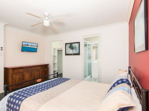 1/54 Parkes, Airconditioned - Accommodation Bookings 3