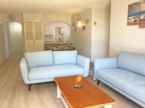10 'Parkview', 11-13 Catalina Close - Peaceful Park Views - Accommodation Bookings 3