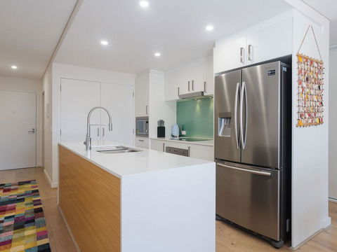 104 'The Shoal' 6-8 Bullecourt Street - Linen Included & Under 200m To Beach - Accommodation Bookings 1