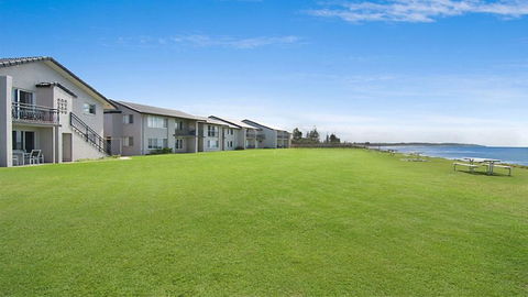10T Beachfront Apartments - Accommodation Bookings 1