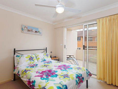 11 'Seashells', 21-23 Magnus Street - Pool, Lift, Aircon - Accommodation Bookings 3