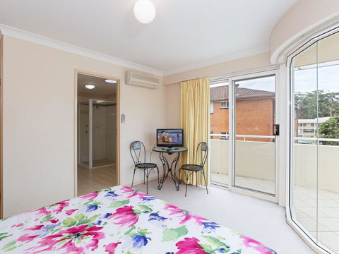 11 'Seashells', 21-23 Magnus Street - Pool, Lift, Aircon - Accommodation Bookings 2