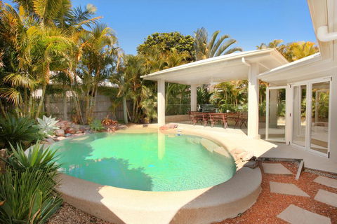 11 Dalmor Court, Coolum Beach - Pet Friendly, Linen Supplied, 500 BOND - Accommodation Bookings 1
