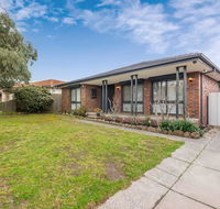 111 Relaxing Family Getaway in Burwood - Accommodation Bookings