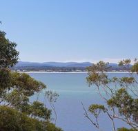 12 'Thurlow Lodge' 6 Thurlow Avenue - water views pool and central location