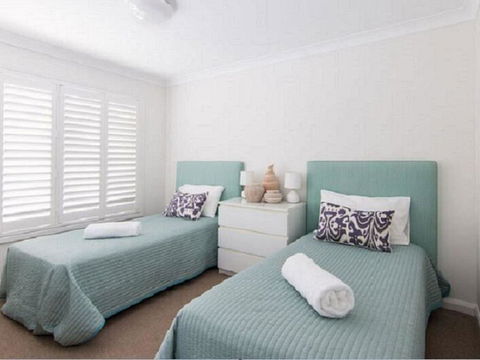 12 Cliff Road - Accommodation Bookings 2