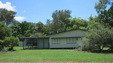 12 Wansfell Street Picnic Bay - Accommodation Bookings 0