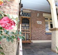 123 Hill St Heart of Orange Double Brick