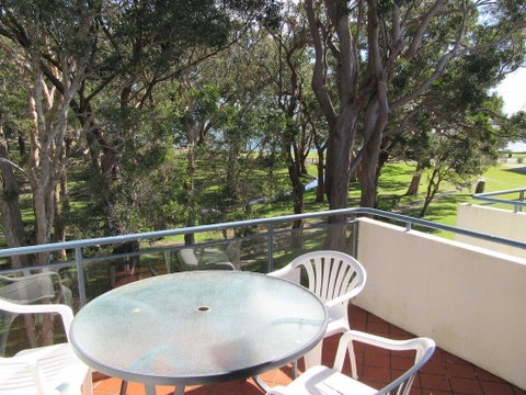 13' Mistral Court', 17 Mistral Close - Walk Across To Little Beach! - Accommodation Bookings 0
