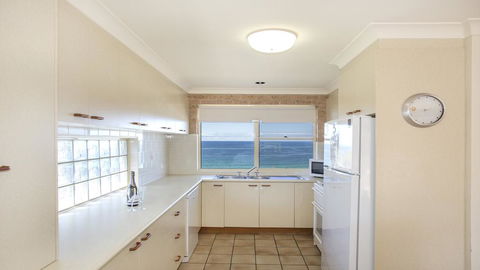 143 Mitchell Pde - Magnificent Outlook - Accommodation Bookings 3