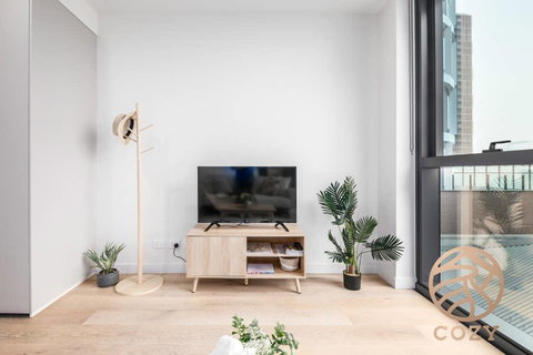 143, Summer Time Freshment In Melbourne Village - Accommodation Bookings 0