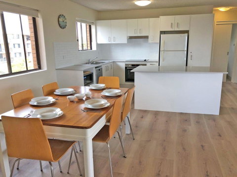 15 'Intrepid', 3 Intrepid Close - Right On The Beachfront - Accommodation Bookings 1