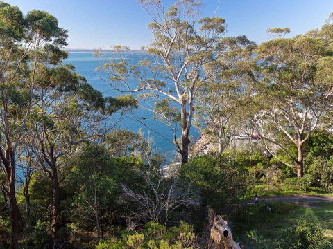 15 'Thurlow Lodge', 6 Thurlow Avenue - Fantastic Unit With Water Views & Pool In Complex - Accommodation Bookings 0