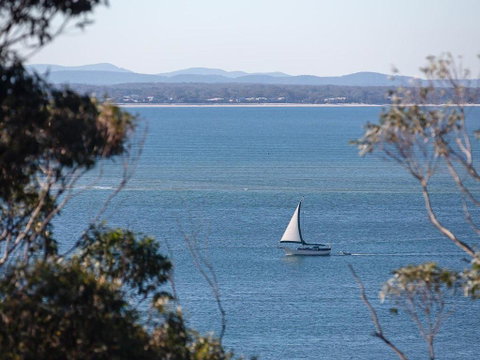 15 'Thurlow Lodge', 6 Thurlow Avenue - Fantastic Unit With Water Views & Pool In Complex - Accommodation Bookings 2