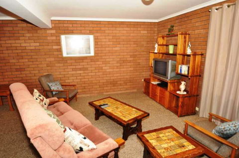 16 Haddrill Parade - Accommodation Bookings 1