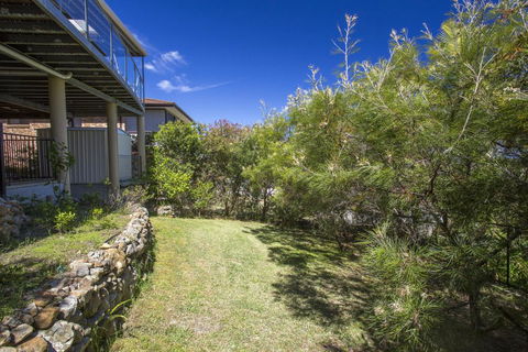 17 Canberra Crescent - Prestige Views At Burrill Lake - Accommodation Bookings 2