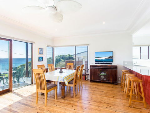 18 Cliff Road - Accommodation Bookings 2