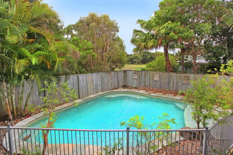18 Northbeach Place, Mudjimba Beach - Pet Friendly, Linen Included, WIFI - Accommodation Bookings 2